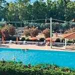 Viola Club Village & ホリデーパーク 3*