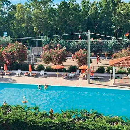 Viola Club Village & Πάρκο διακοπών 3*