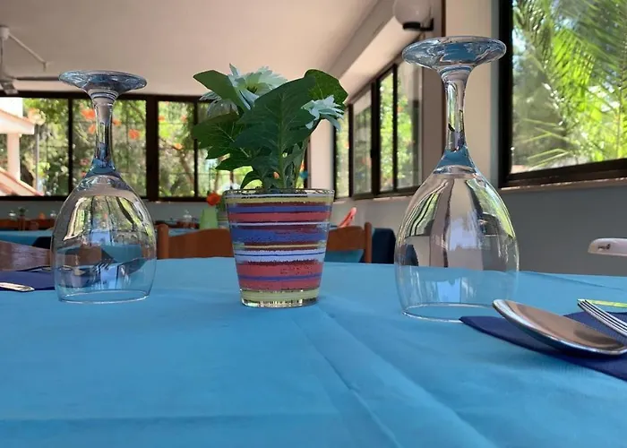 Viola Club Village & Foce Varano