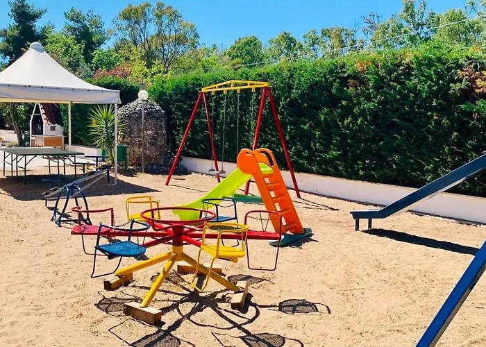 Viola Club Village & منتزه العطل فوتشي فارانو