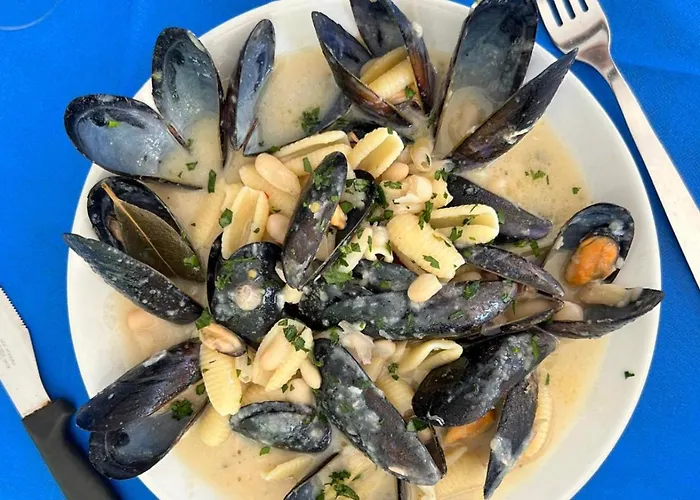 Viola Club Village & 3*