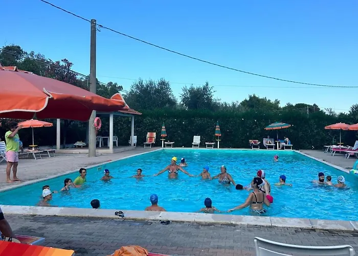 Viola Club Village & منتزه العطل