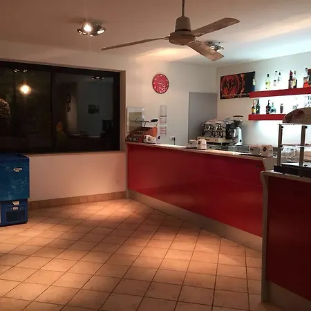 Viola Club Village & 3*