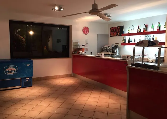 Viola Club Village & 3*