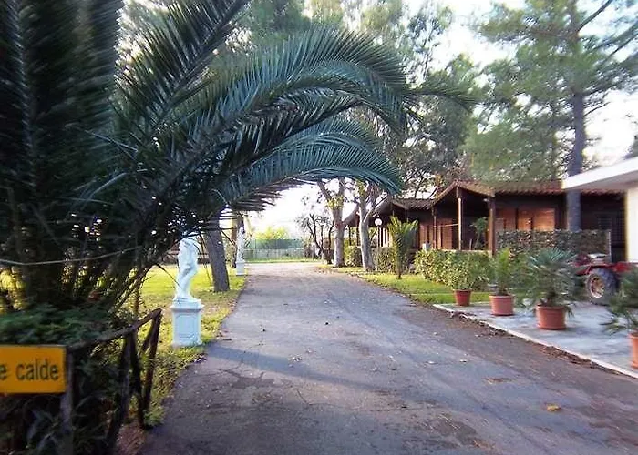 Viola Club Village & 3* Фоче-Варано